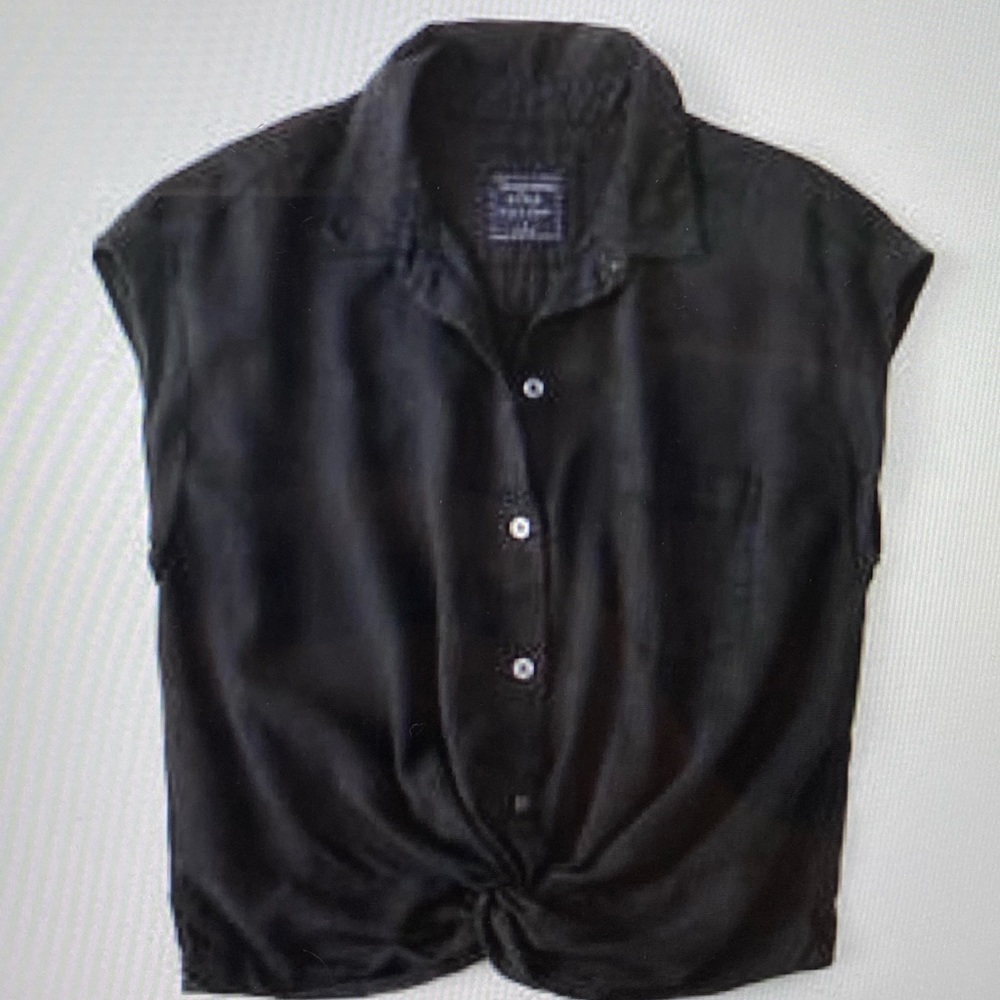 Abercrombie & Fitch Twist Knot Button Up Blouse